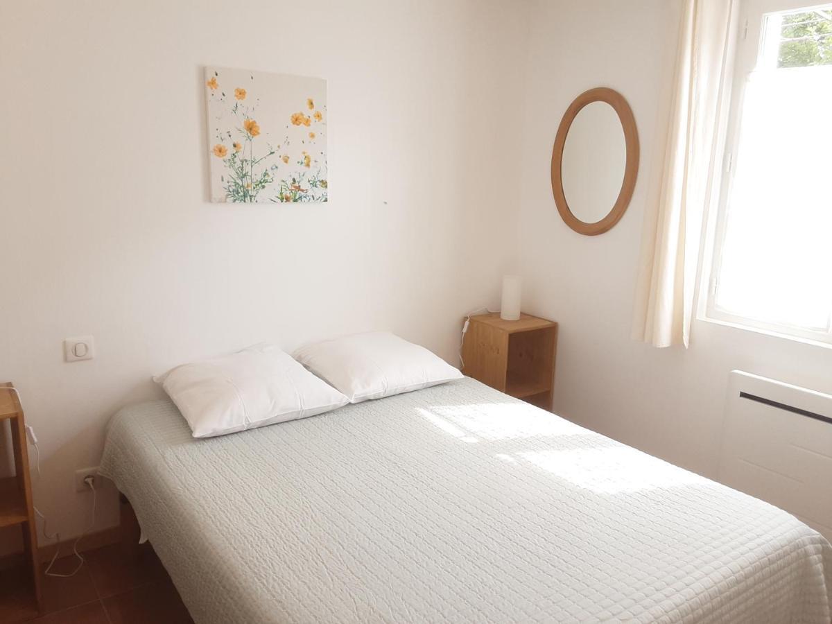 Apartmán Le Chemin De Bruniele Aubres Exteriér fotografie